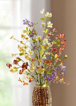 F&auml;rgglad blommande kvist 