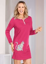 F&ouml;rpackning med tv&aring; button-down nattlinnen med placerat tryck 