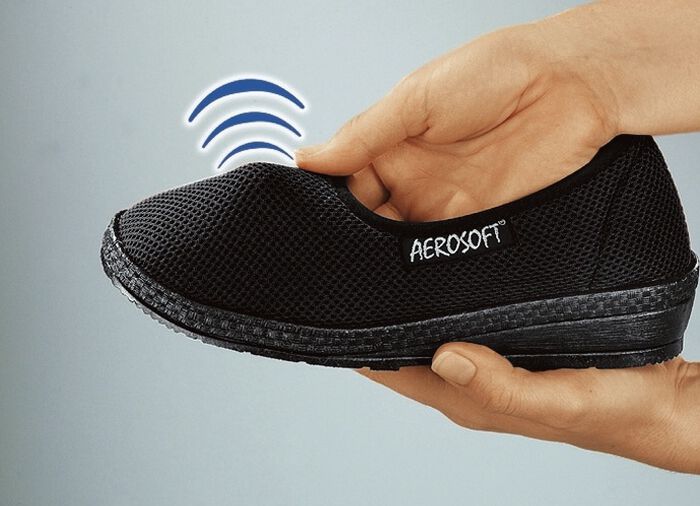 Klimatv&auml;nlig kardborresko med en hel, patenterad filtsula 