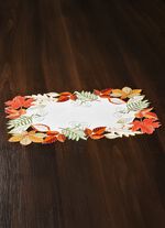 H&ouml;stlig bords- och rumsdekoration med bladmotiv VIT-F&Auml;RGERIGT