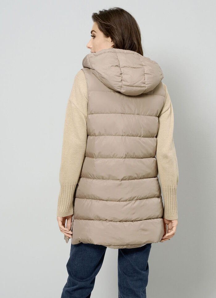 Quiltad v?st med 2-v?gs dragkedja 