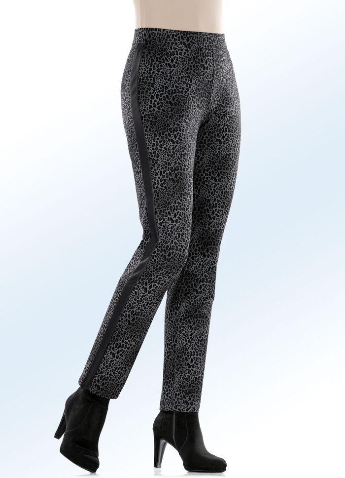 Byxor i nuvarande Leo-design 