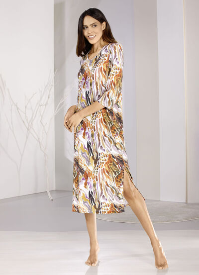 Laurina nattlinne med snyggt tryck 