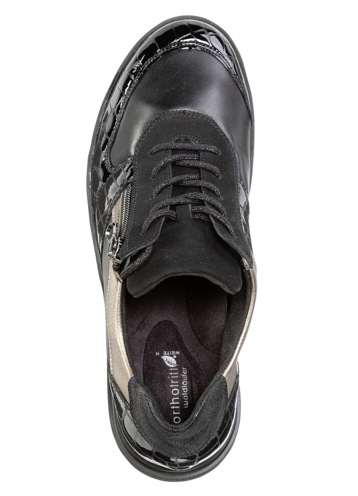 Sneakers med snörning av nappaläder 
