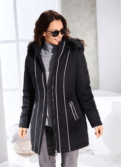 Jacka med kontrasterande passpoaler 