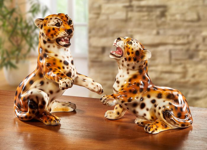 Handm&aring;lade leoparder i keramik 