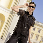 Spetsblus med skjortkrage 