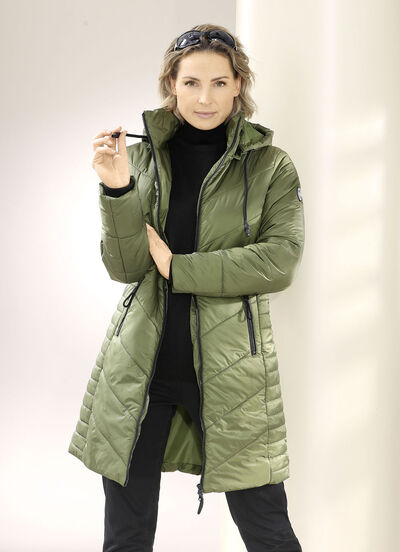 Kort kappa med 2-vägs dragkedja  Kort kappa med 2-vägs dragkedja