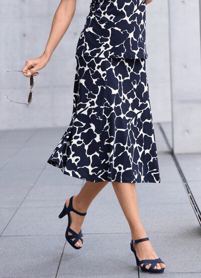 Pik&eacute;tr&ouml;ja med applikation framtill 