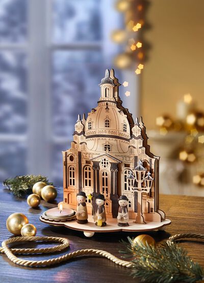 V&auml;rmeljush&aring;llare Dresden Frauenkirche av tr&auml; 