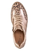 ELENA EDEN sneakers med sn&ouml;rning gjorda av grynigt nappal&auml;der 