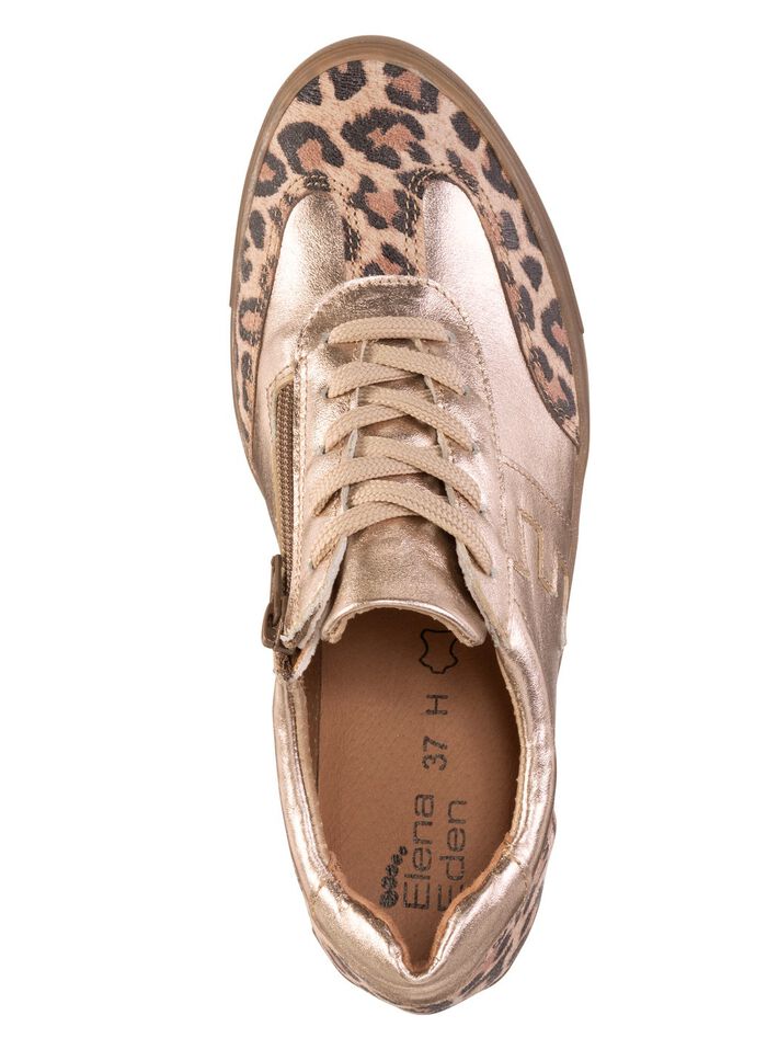 ELENA EDEN sneakers med sn&ouml;rning gjorda av grynigt nappal&auml;der 