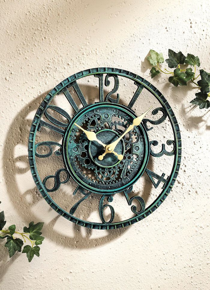 Handm&aring;lad v&auml;ggklocka i kvarts 