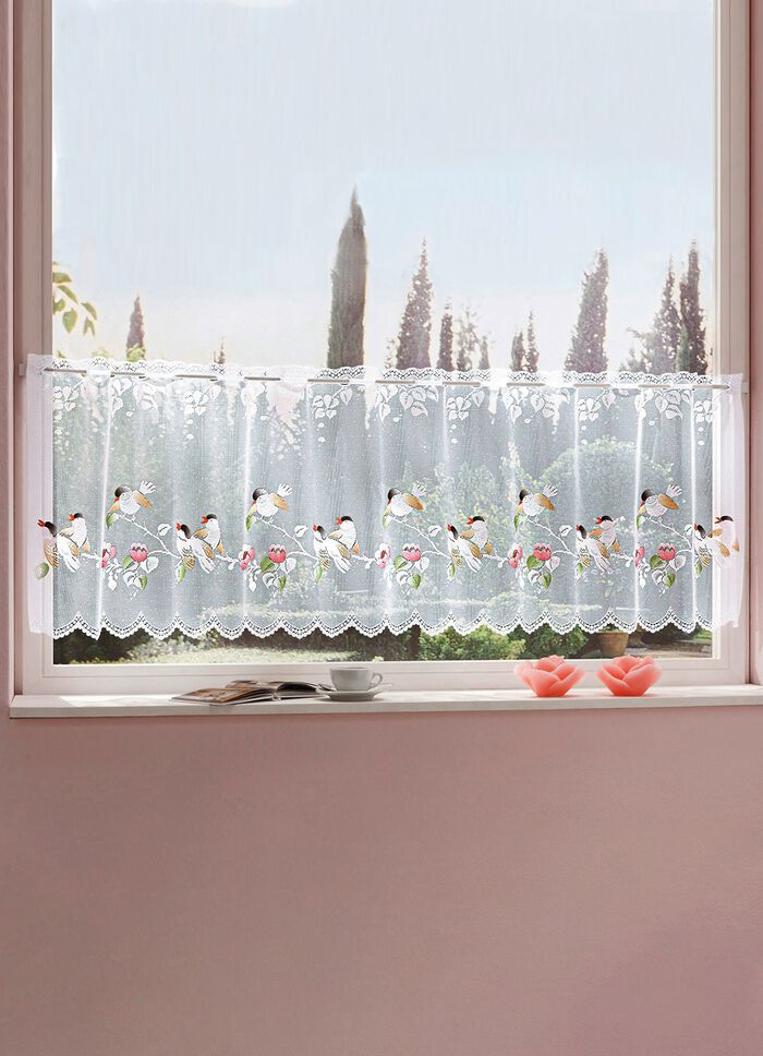 Romantisk f&ouml;nster- och d&ouml;rrdekoration med stavar 