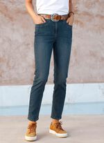 Jeans med trendig tv&auml;tt 