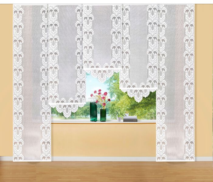 Vacker skjutgardin med rak finish 