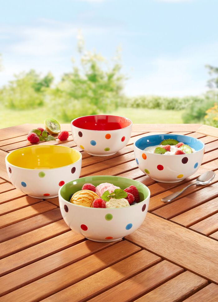 sk&aring;lset, 4 delar, tillverkat av dolomit 