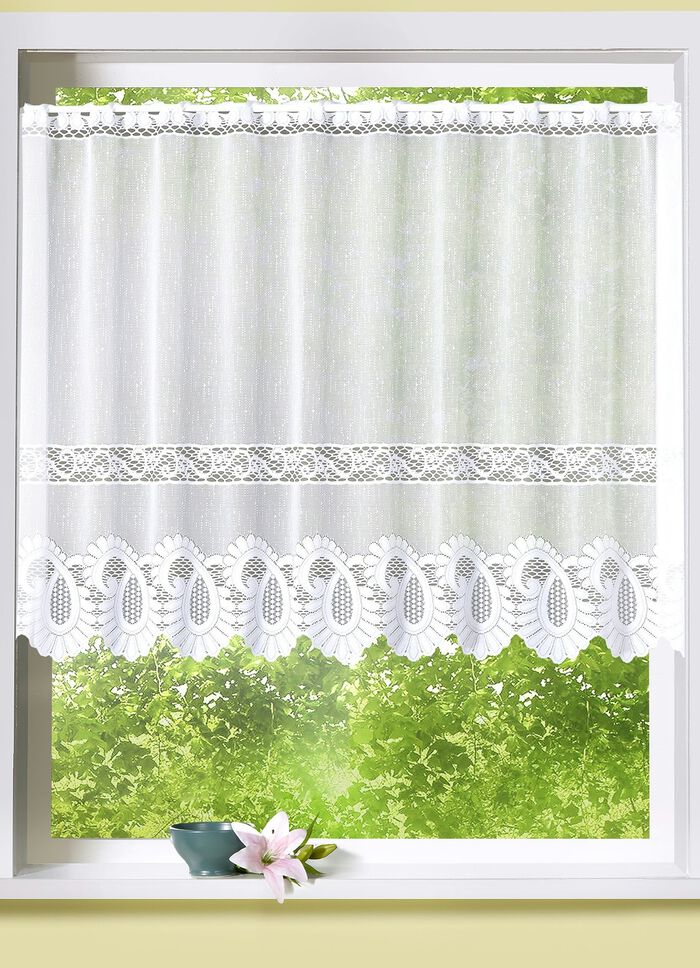 Liten f&ouml;nstergardin med st&aring;nggenomf&ouml;ring 