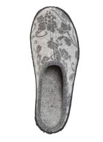 Tofflor i ullfilt med blomm&ouml;nster GR&Aring;