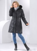 Kort kappa med fast fuskp&auml;lskant 