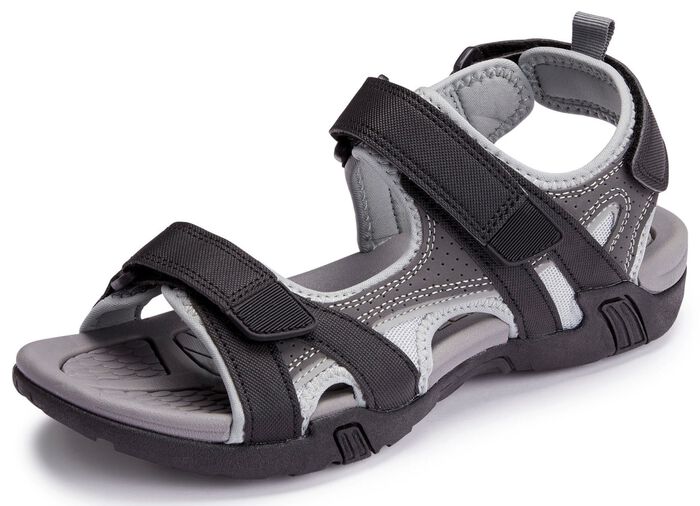 Vandringssandal med tre praktiska kardborreband 