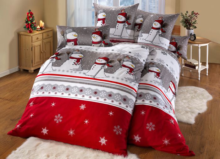 S&auml;ngkl&auml;desset i mjuk flanellkvalitet 