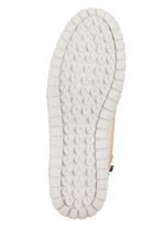 Tvillingskosko med sn&ouml;rning med luftiga perforeringar och l&auml;derapplikationer 