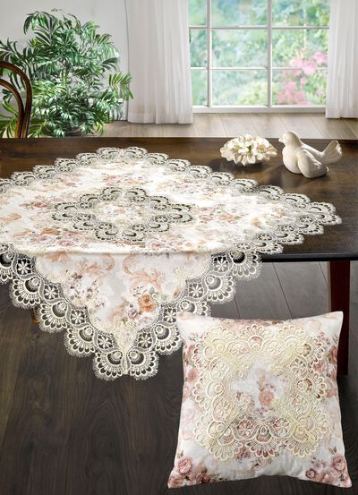 Duk fr&aring;n Sch&auml;fer med finaste makram&eacute;spets 