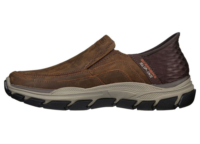 SKECHERS, bekväma herrtofflor, med gjuten slip-in-hälplatta Mörkbrun