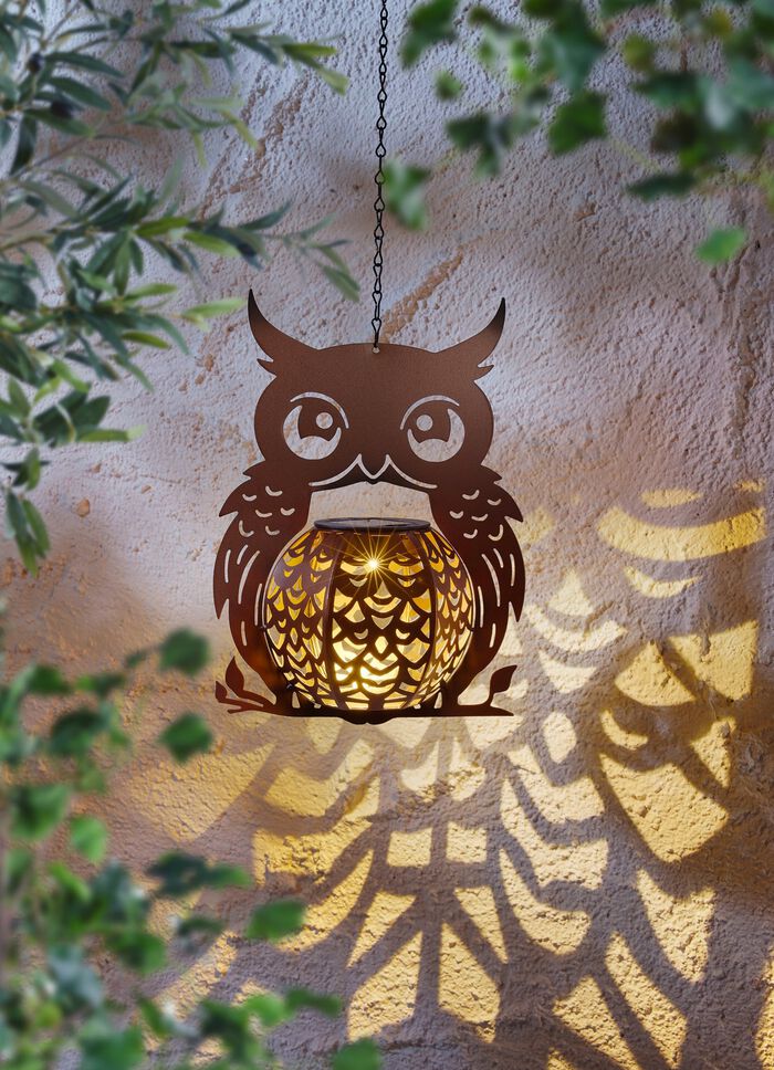 Solcellslampa med ugglemotiv 