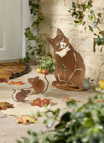 Söt dekoration gjord av rostig metall 