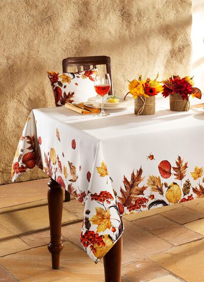 Rumsdekoration med h&ouml;stl&ouml;vdesign 