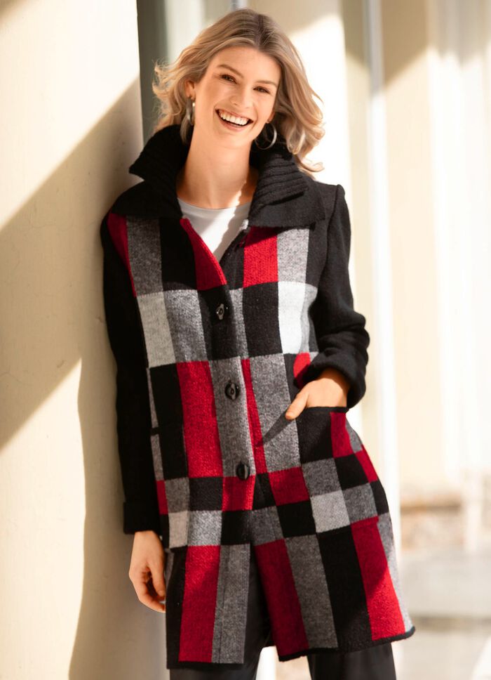 stickad kappa i jacquarddesign 