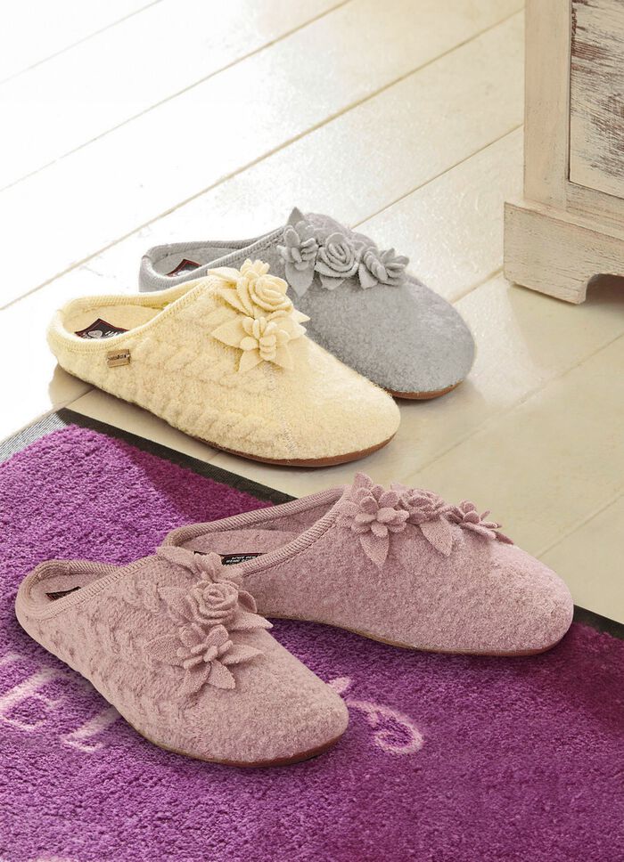 Damtofflor fr&aring;n Haflinger 