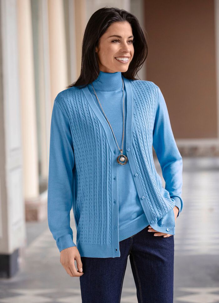 Stickad kofta med fl&auml;tm&ouml;nster 