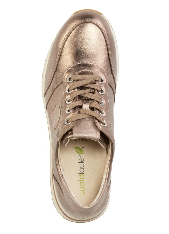 Sneakers med sn&ouml;rning gjorda av grynigt nappal&auml;der BRONS