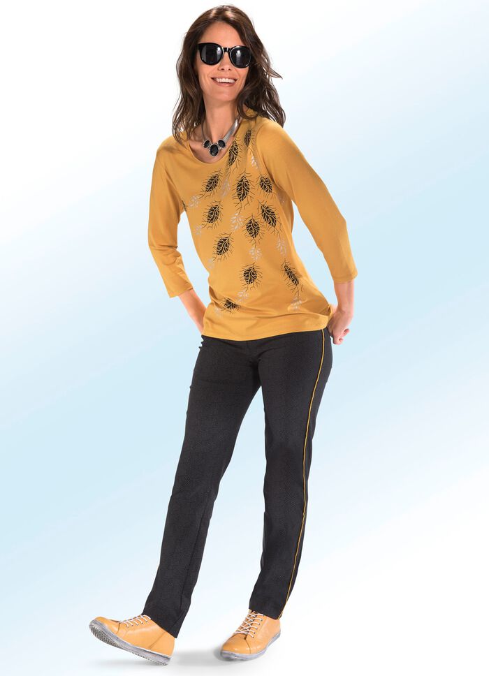 Byxor i diskret fiskbensm&ouml;nster 