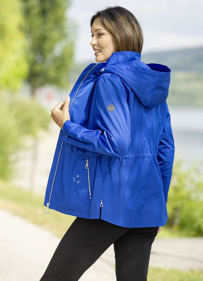 Funktionell jacka med avtagbar huva 