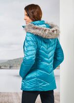 Jacka med avtagbar kant i fuskp&auml;ls 