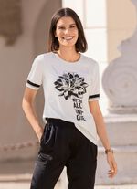 Skjorta med flatlocks&ouml;m i halsringningen 