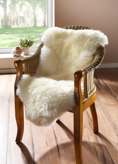 Matta gjord av &auml;kta merino lammskinn 