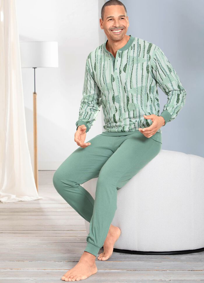 Pyjamas med knappsl&aring; och muddar 