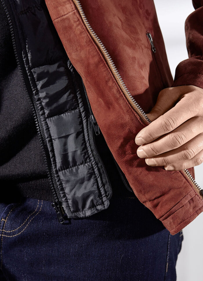 Kort skinnjacka med innerfickor 