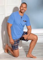 Shorty med knappsl&aring;, br&ouml;stficka och rutigt m&ouml;nster 