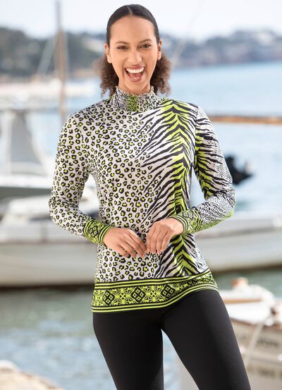 Skjorta med snyggt helt&auml;ckande design i tv&aring; f&auml;rger 