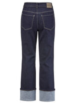Magiska jeans med upprullade manschetter, 
