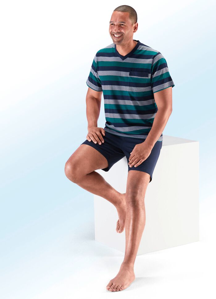 Tv&aring;pack med shorts med V-ringning, br&ouml;stficka och garnf&auml;rgad randig design 