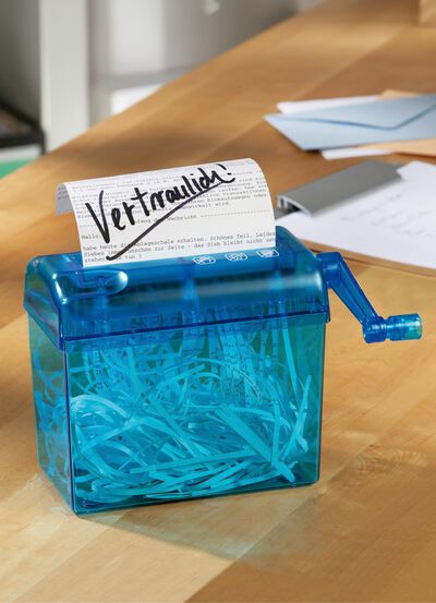 Dokumentförstörare med handvev 