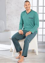 Tv&aring;pack pyjamas med v-ringning och &ouml;ppna f&aring;llar 