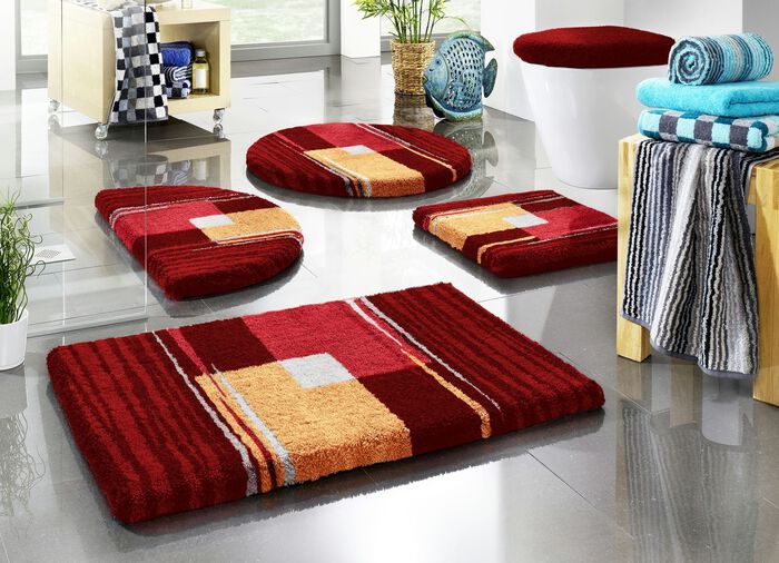 Badrumsset med halkh&auml;mmande baksida 